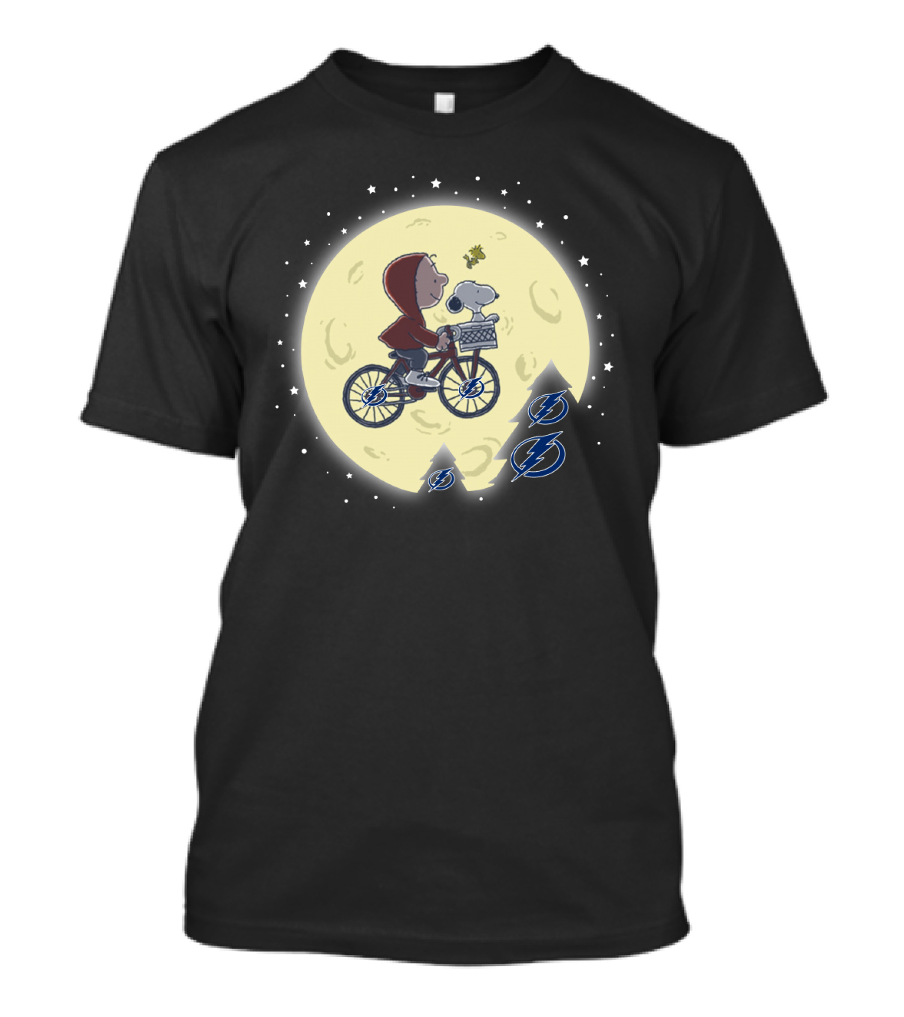 Halloween Tampa Bay Lightning Charlie Brown Snoopy Moon Bicycle Scene T-Shirt