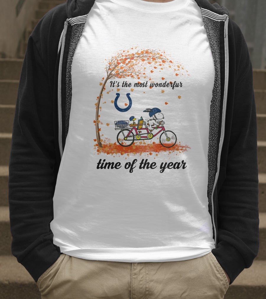 It's The Most Wonderful Time Of The Year Indianapolis Colts Autumn Snoopy Peanuts T-Shirt
