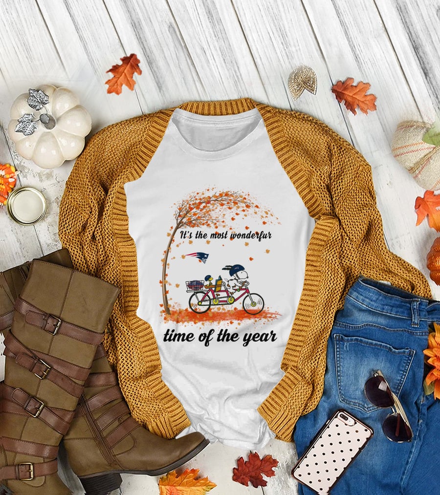 It's The Most Wonderful Time Of The Year New England Patriots Snoopy Autumn Cyclist T-Shirt