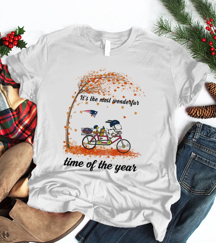 It's The Most Wonderful Time Of The Year New England Patriots Snoopy Autumn Cyclist T-Shirt