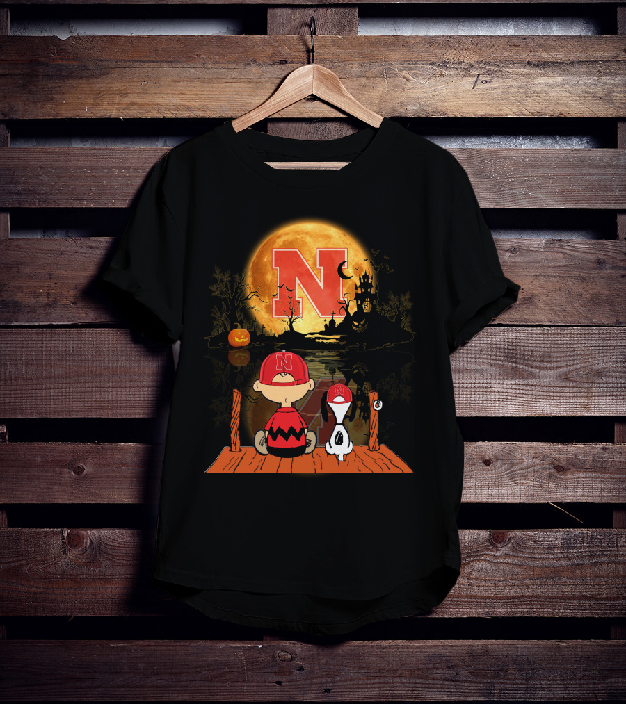 Nebraska Cornhuskers Halloween Peanuts Moon T-Shirt