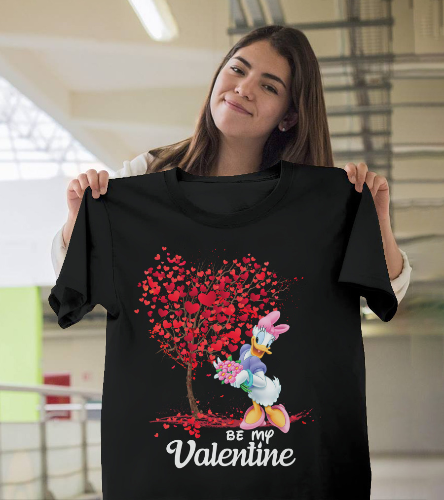 Daisy Duck Be My Valentine Tree Hearts Bouquet T-Shirt