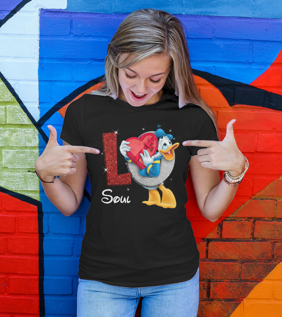 Donald Duck Holding Heart Love Soul T-Shirt