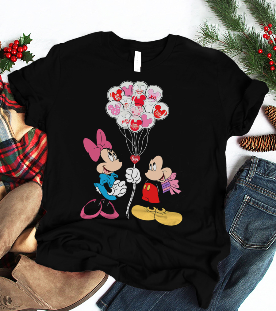 Mickey & Minnie Love Balloons Xo Kiss Me T-Shirt