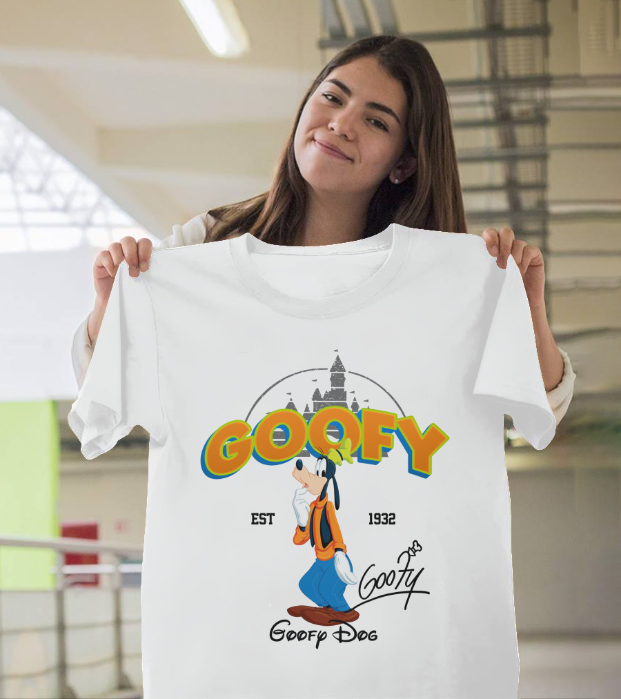 Goofy Est 1932 Disney Goofy Dog Castle Backdrop T-Shirt