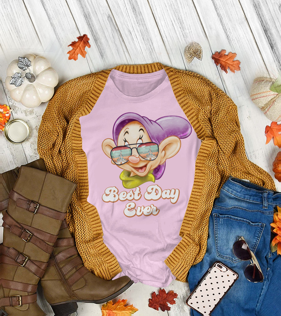 Best Day Ever Dopey Sunglasses Castle T-Shirt