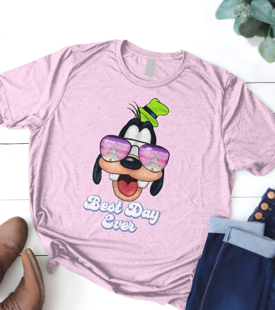 Goofy Best Day Ever Sunglasses Castle Reflection T-Shirt