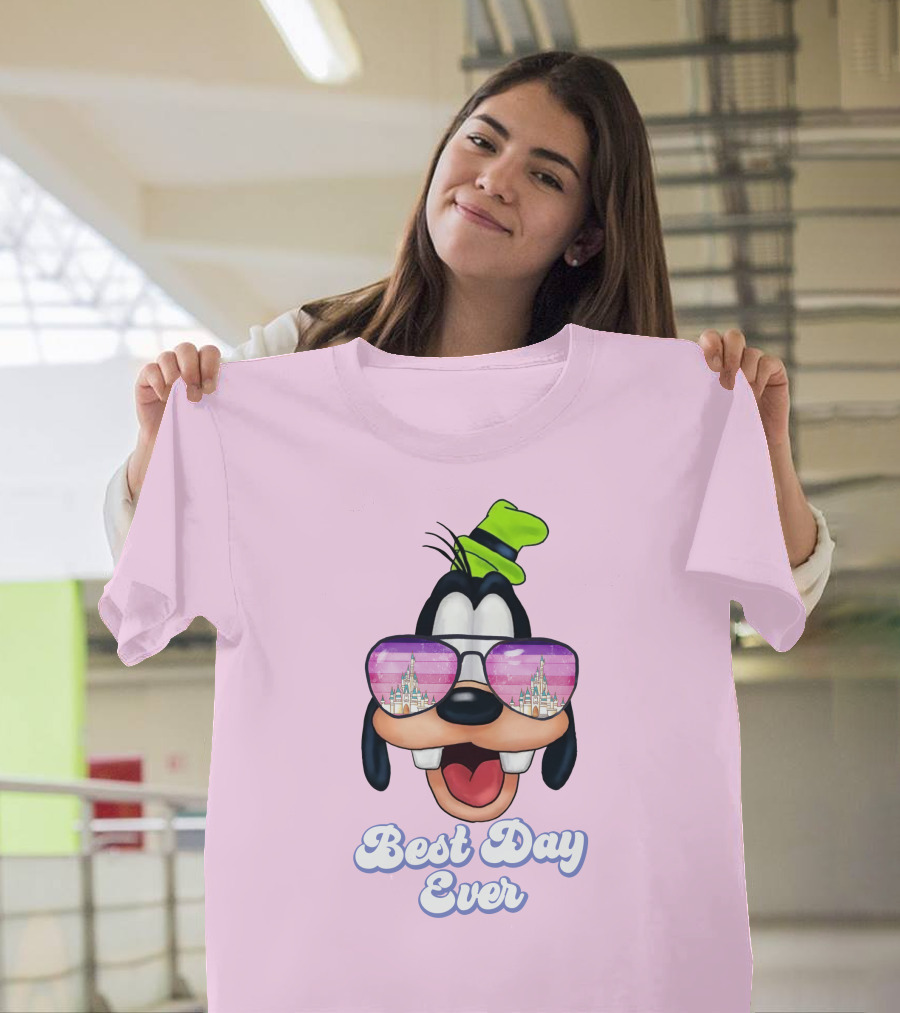 Goofy Best Day Ever Sunglasses Castle Reflection T-Shirt