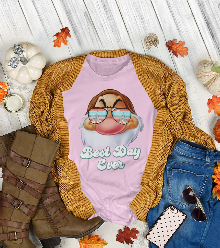Best Day Ever Grumpy Dwarf Sunglasses Castle Scene T-Shirt