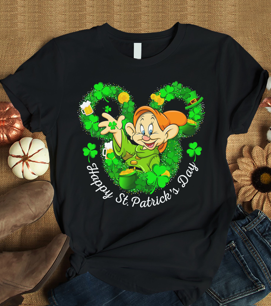 Dopey Happy St. Patrick's Day Shamrock And Beer Celebration Green Theme T-Shirt