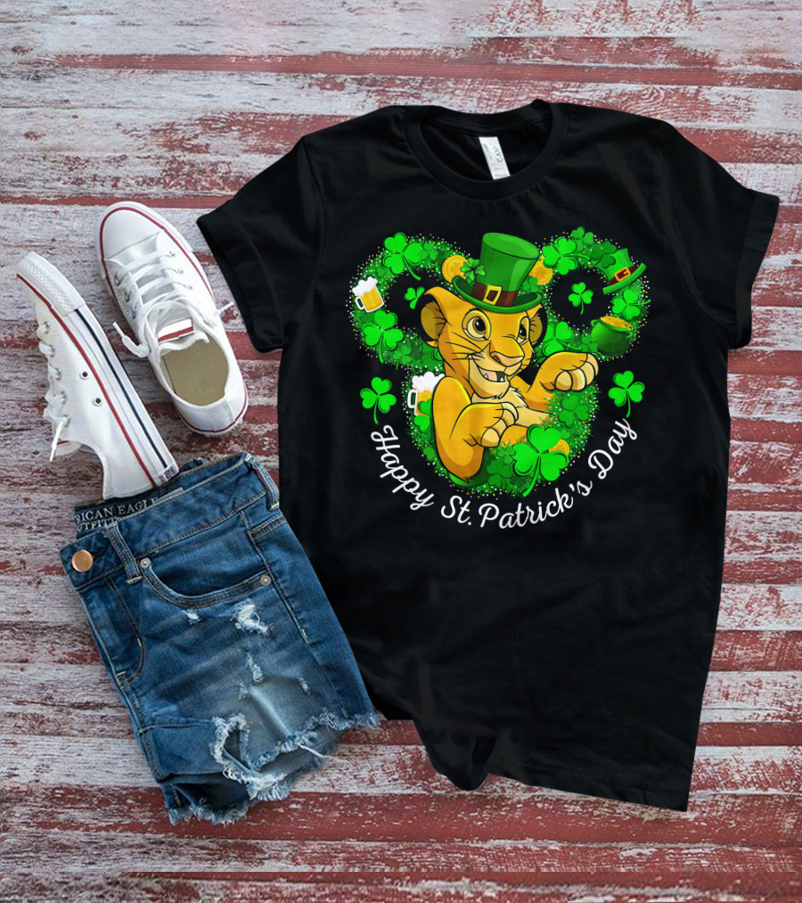Simba Happy St. Patrick's Day With Shamrock And Green Hat T-Shirt