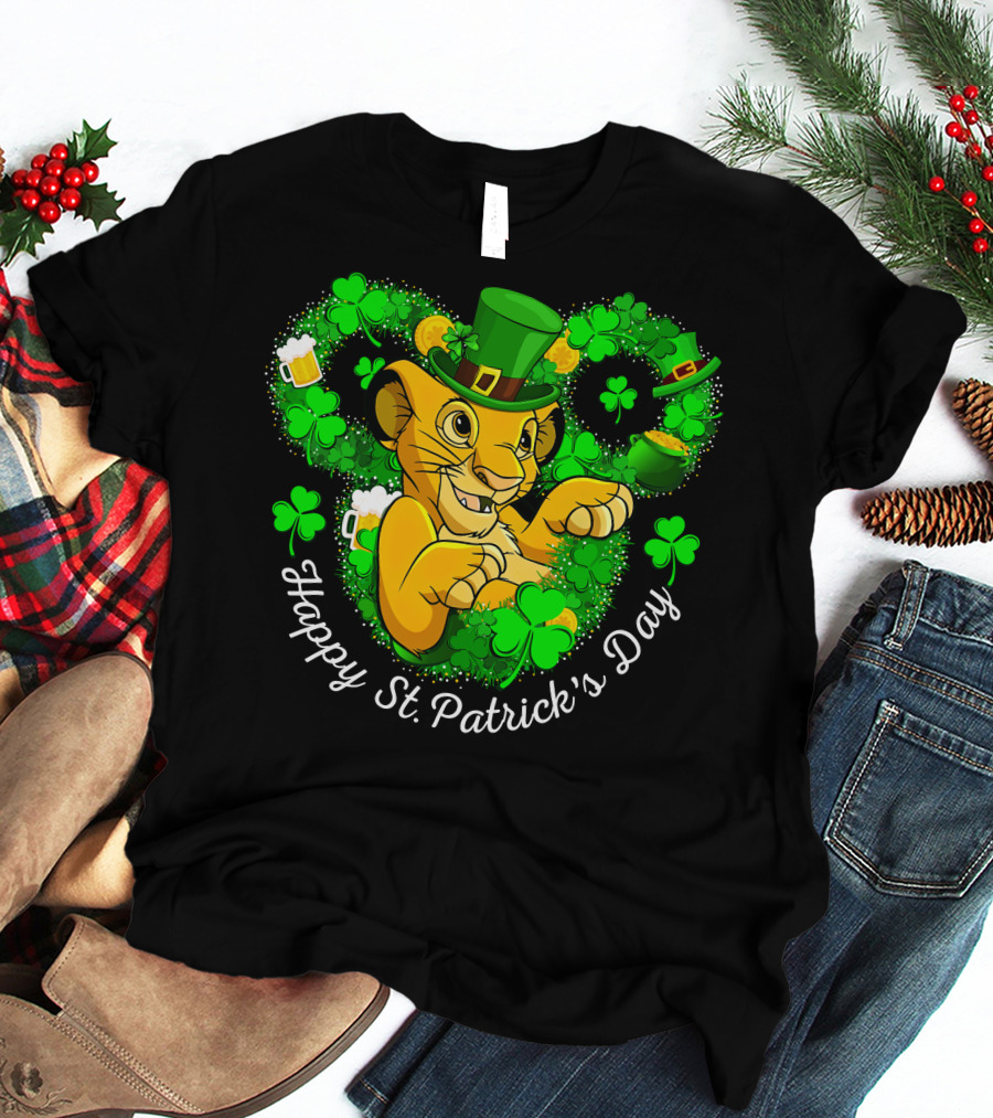 Simba Happy St. Patrick's Day With Shamrock And Green Hat T-Shirt