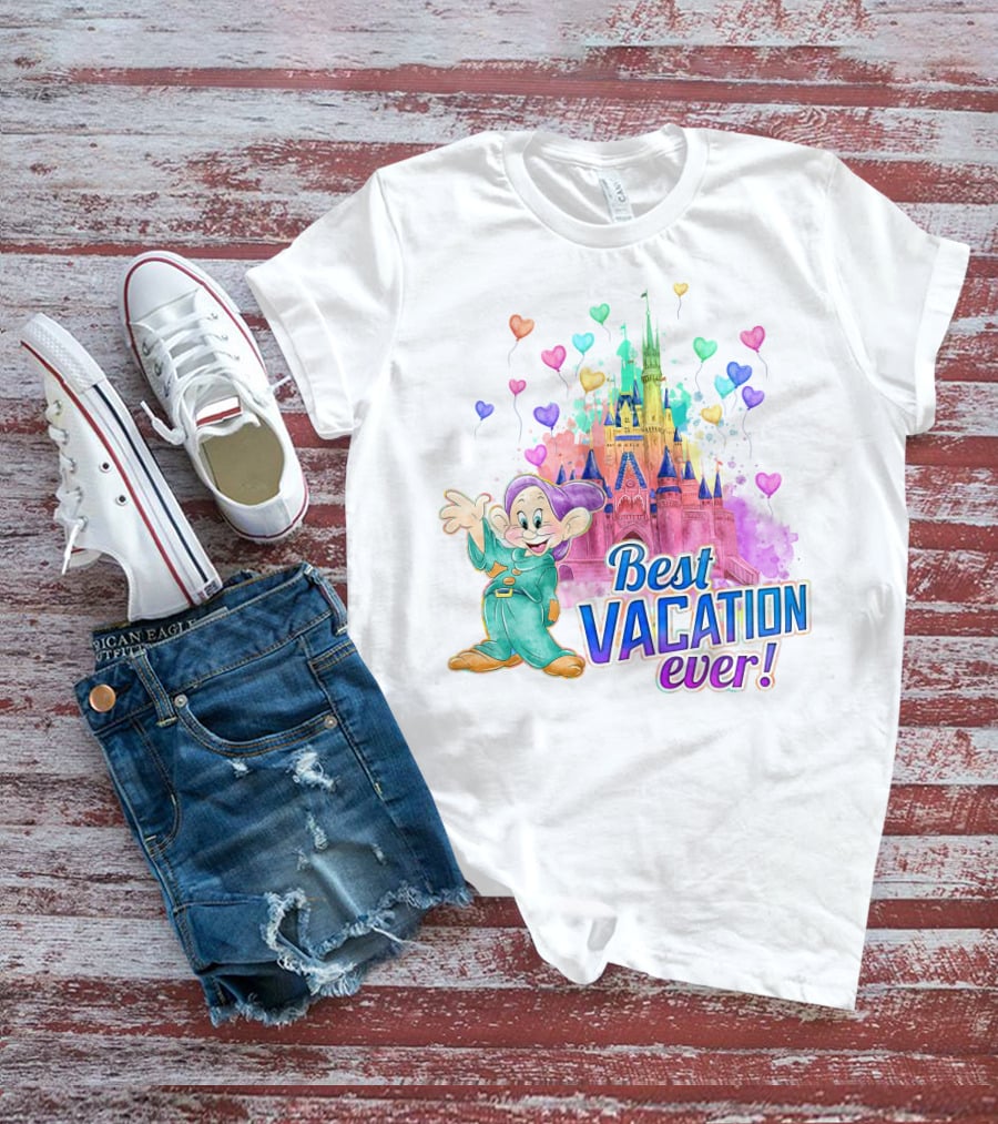 Best Vacation Ever Dopey Castle Hearts T-Shirt