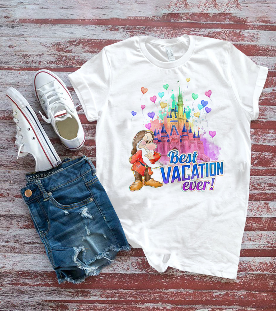 Best Vacation Ever Grumpy Castle Balloons T-Shirt