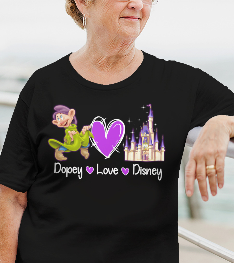 Dopey Love Disney Castle Magic T-Shirt