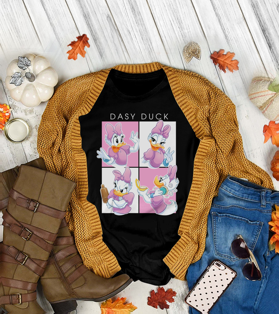 Daisy Duck Four Expressions Pink Outfit Series T-Shirt