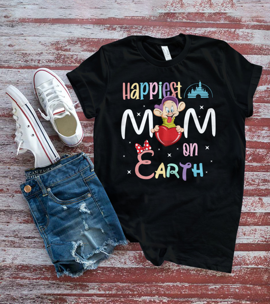 Happiest Mom On Earth Dopey Disney Castle Heart T-Shirt