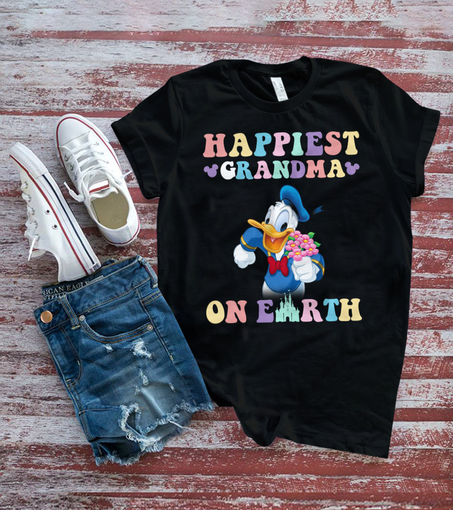 Happiest Grandma On Earth With Donald Duck And Castle T-Shirt