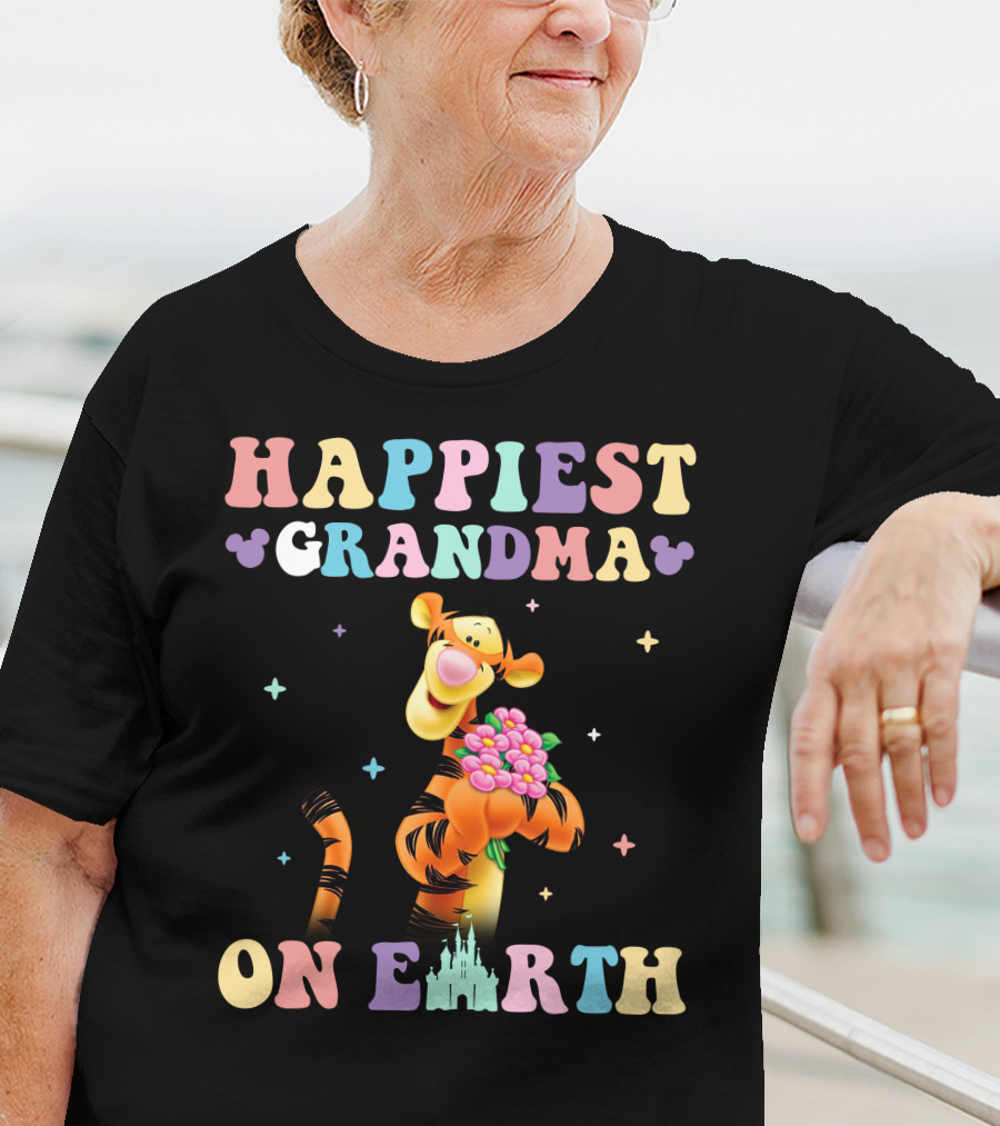 HAPPIEST GRANDMA ON EARTH TIGGER DISNEY T-Shirt
