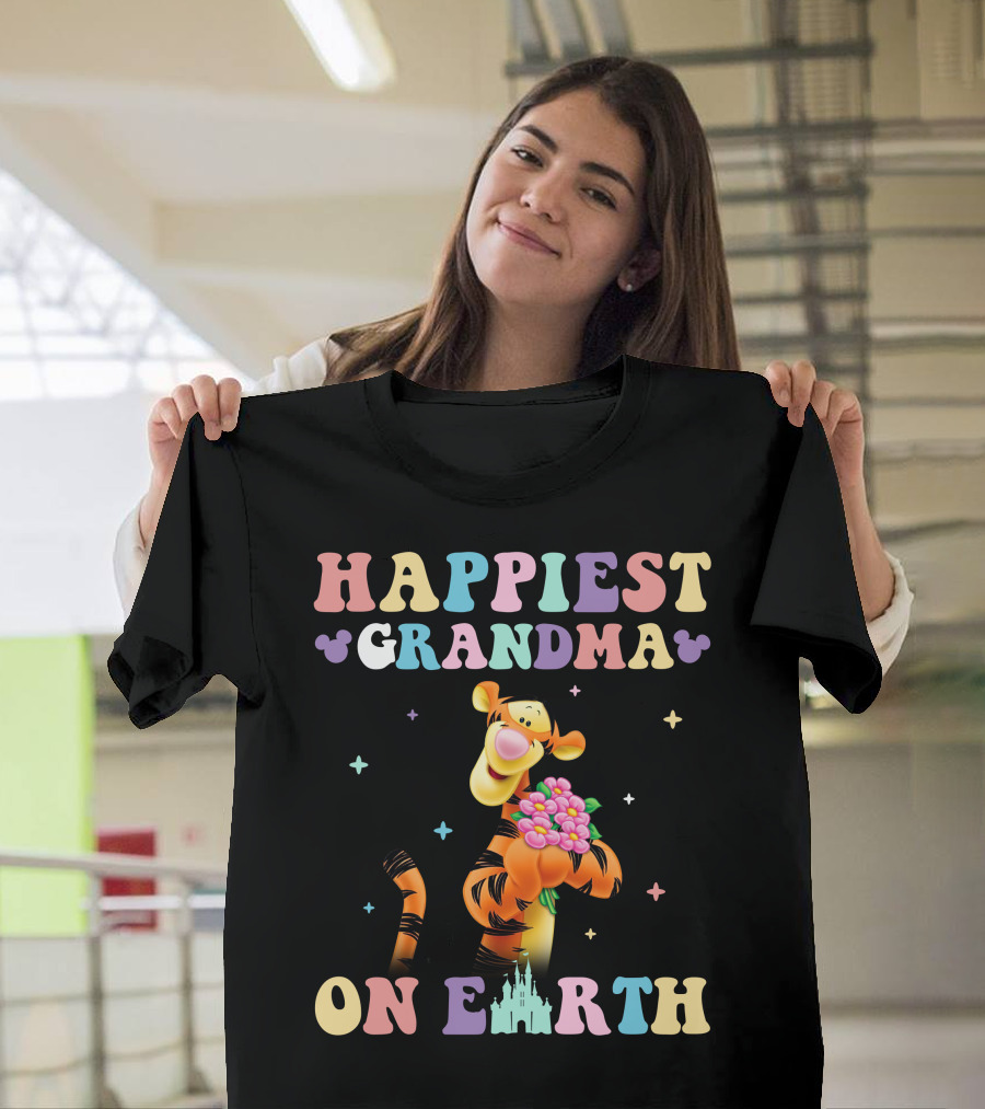 HAPPIEST GRANDMA ON EARTH TIGGER DISNEY T-Shirt