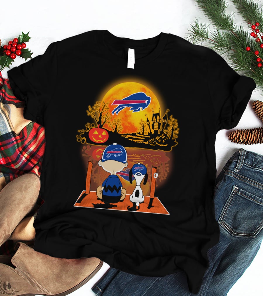 Buffalo Bills Halloween Snoopy And Charlie Brown Pumpkin Full Moon T-Shirt