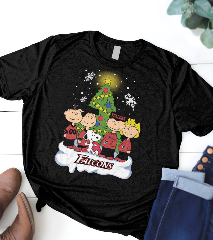 Snoopy Atlanta Falcons Christmas Peanuts Characters Snowflakes Tree T-Shirt