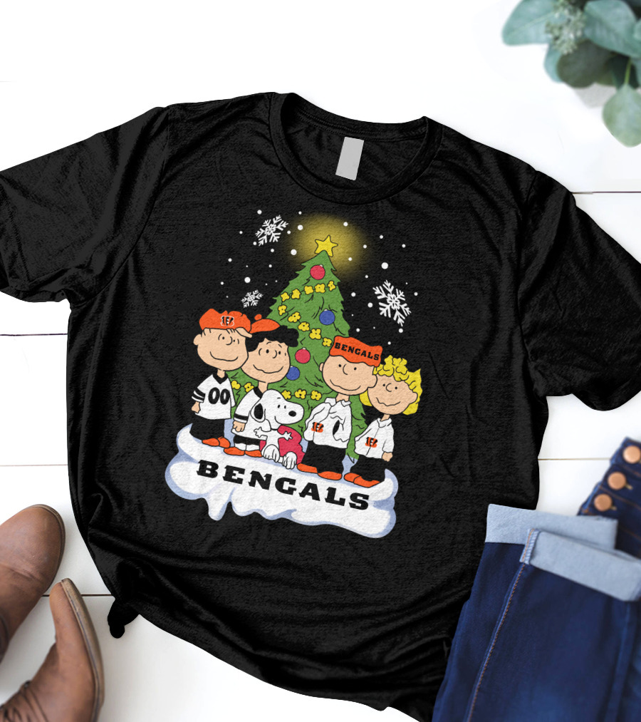 Snoopy Bengals Christmas Tree Peanuts Characters T-Shirt
