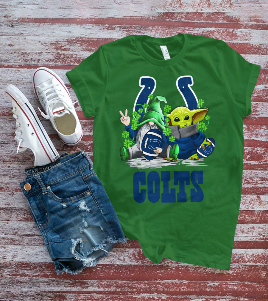 Colts St. Patrick's Day Gnome And Baby Alien Football With Clover T-Shirt
