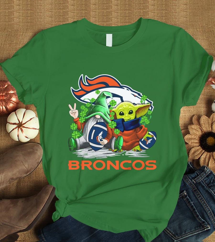 Denver Broncos Football St. Patrick’s Day Gnome And Green Alien With Shamrocks T-Shirt