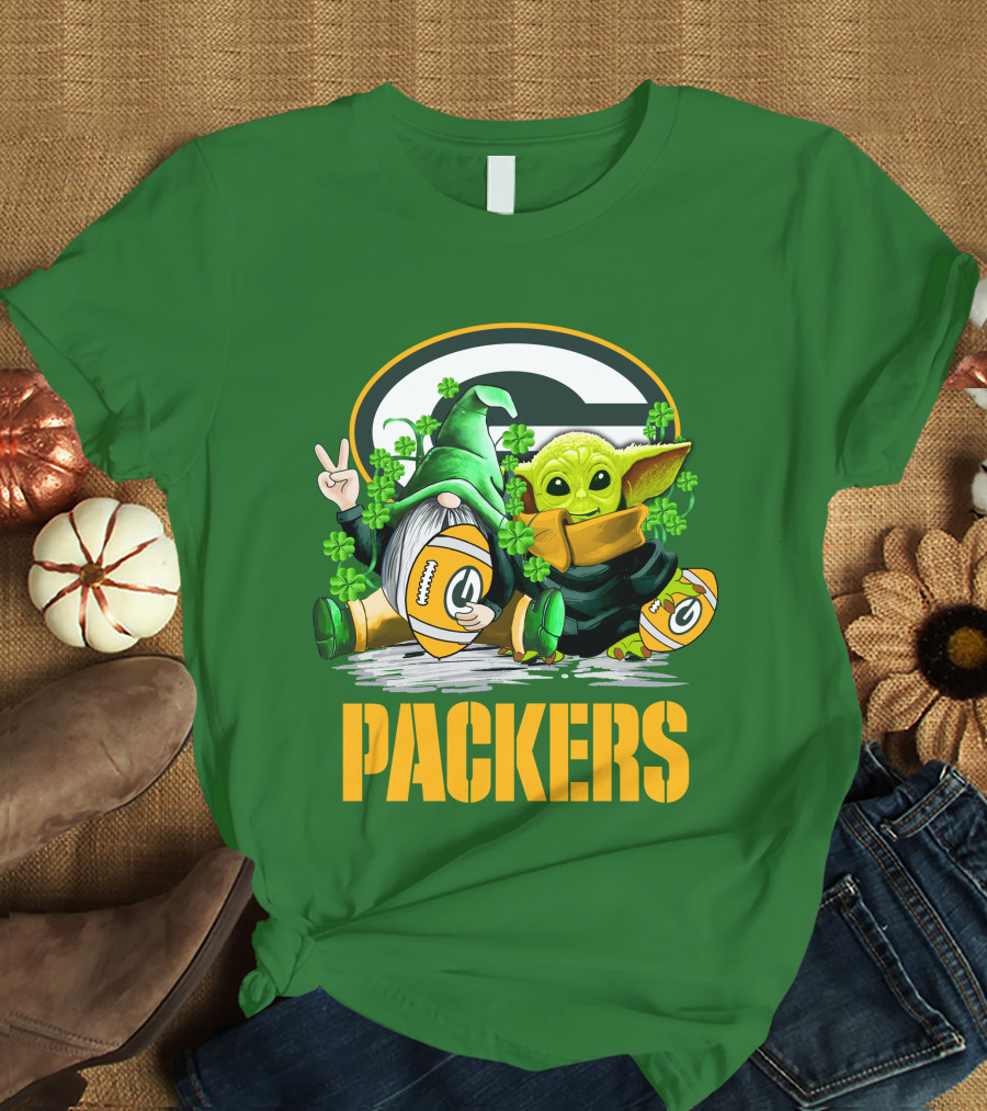 Green Bay Packers Shamrock Gnome And Alien Football St. Patrick's Day T-Shirt