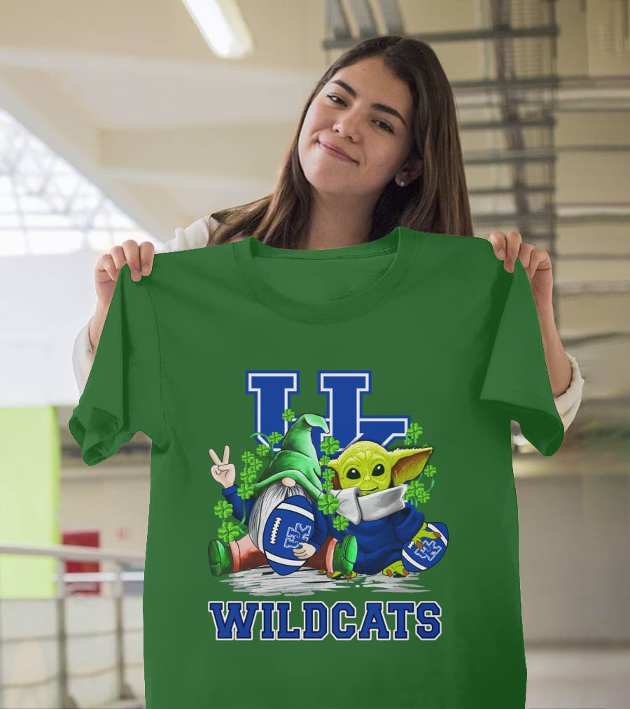 Kentucky Wildcats Football St. Patrick’s Day Shamrock Gnome And Green Alien T-Shirt