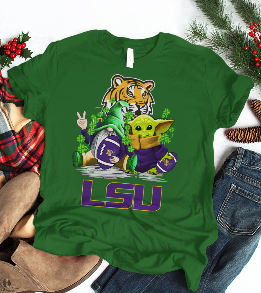 LSU Tigers Football St. Patrick's Day Gnome And Baby Alien With Shamrocks T-Shirt