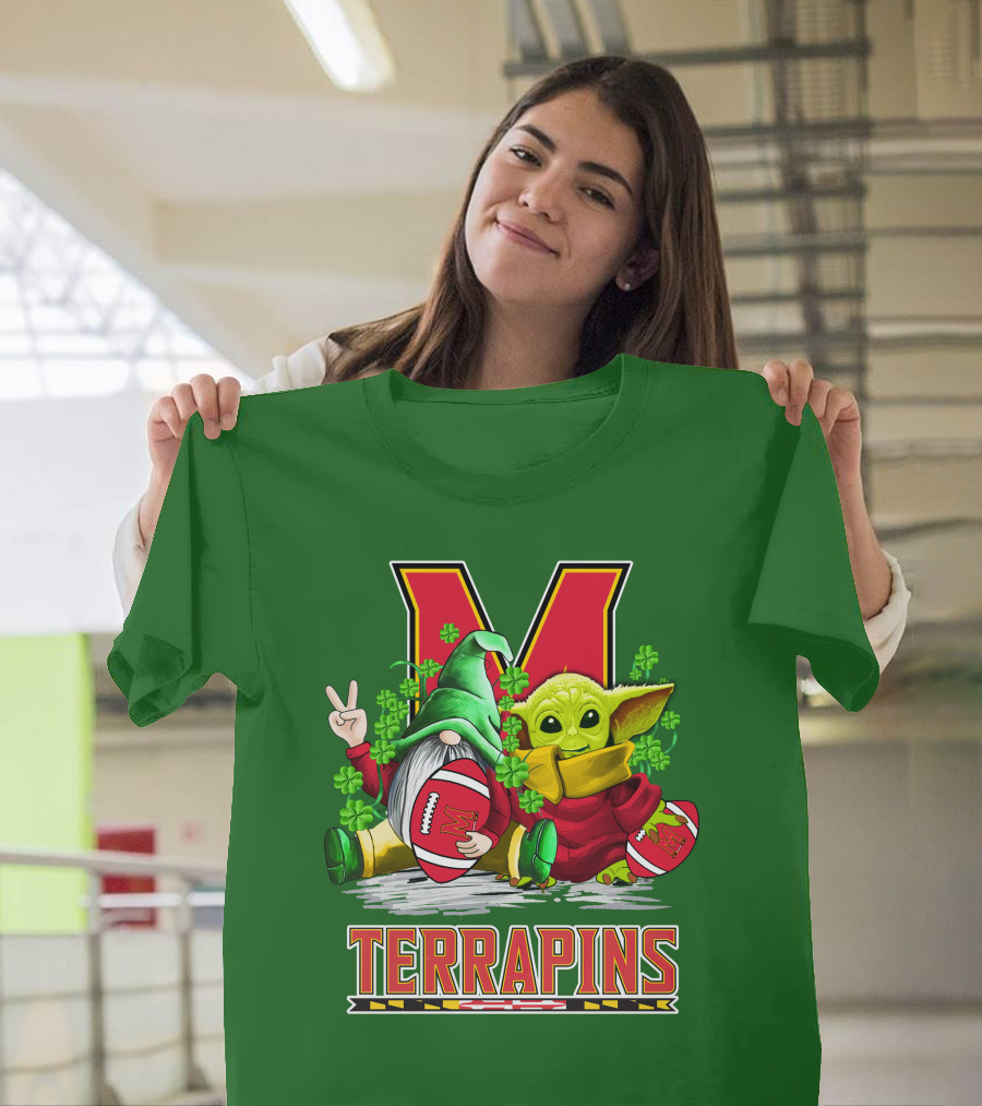 Maryland Terrapins Football St. Patrick's Day Gnome And Baby Yoda T-Shirt