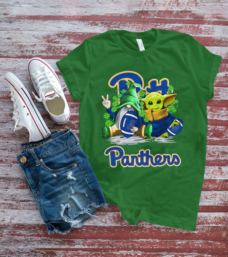Pitt Panthers St. Patrick’s Day Football Gnome And Baby Yoda With Shamrocks T-Shirt