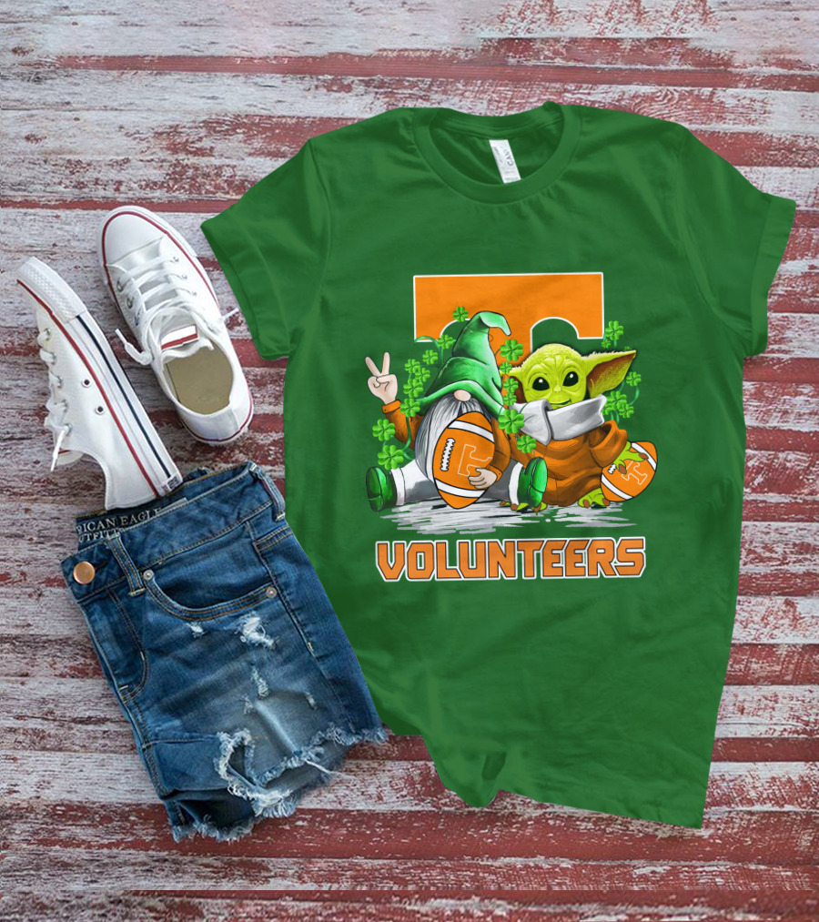 Tennessee Volunteers Football St. Patrick’s Day Gnome And Baby Alien T-Shirt