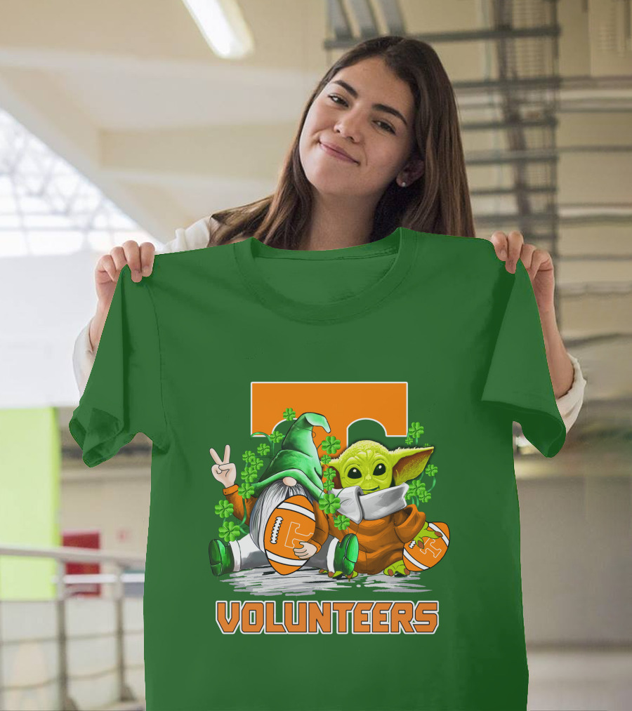 Tennessee Volunteers Football St. Patrick’s Day Gnome And Baby Alien T-Shirt
