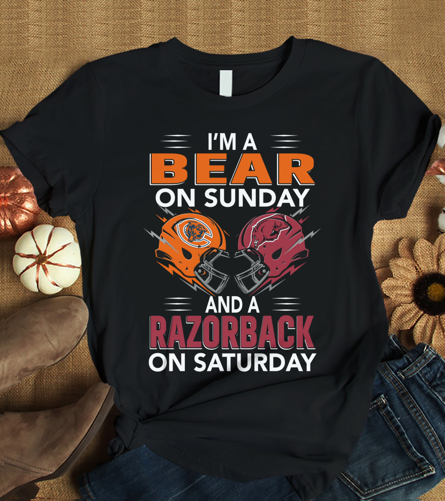 I'm A Bear On Sunday And A Razorback On Saturday Sports Football Helmets T-Shirt