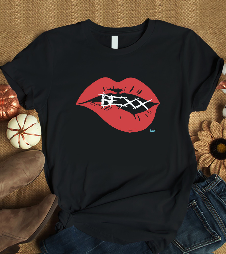 Kall Me Kris Bexx Red Lips Merch T-Shirt