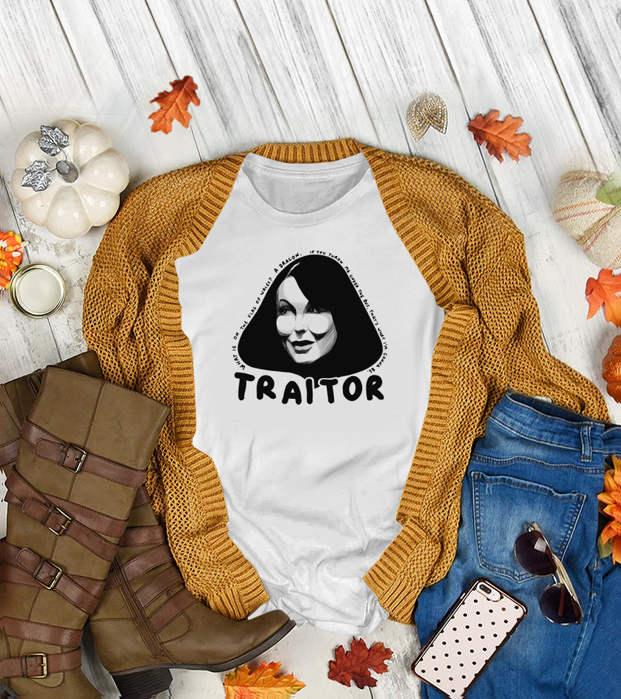 TRAITOR Amanda What Is On The Face Of A Dragon T-Shirt
