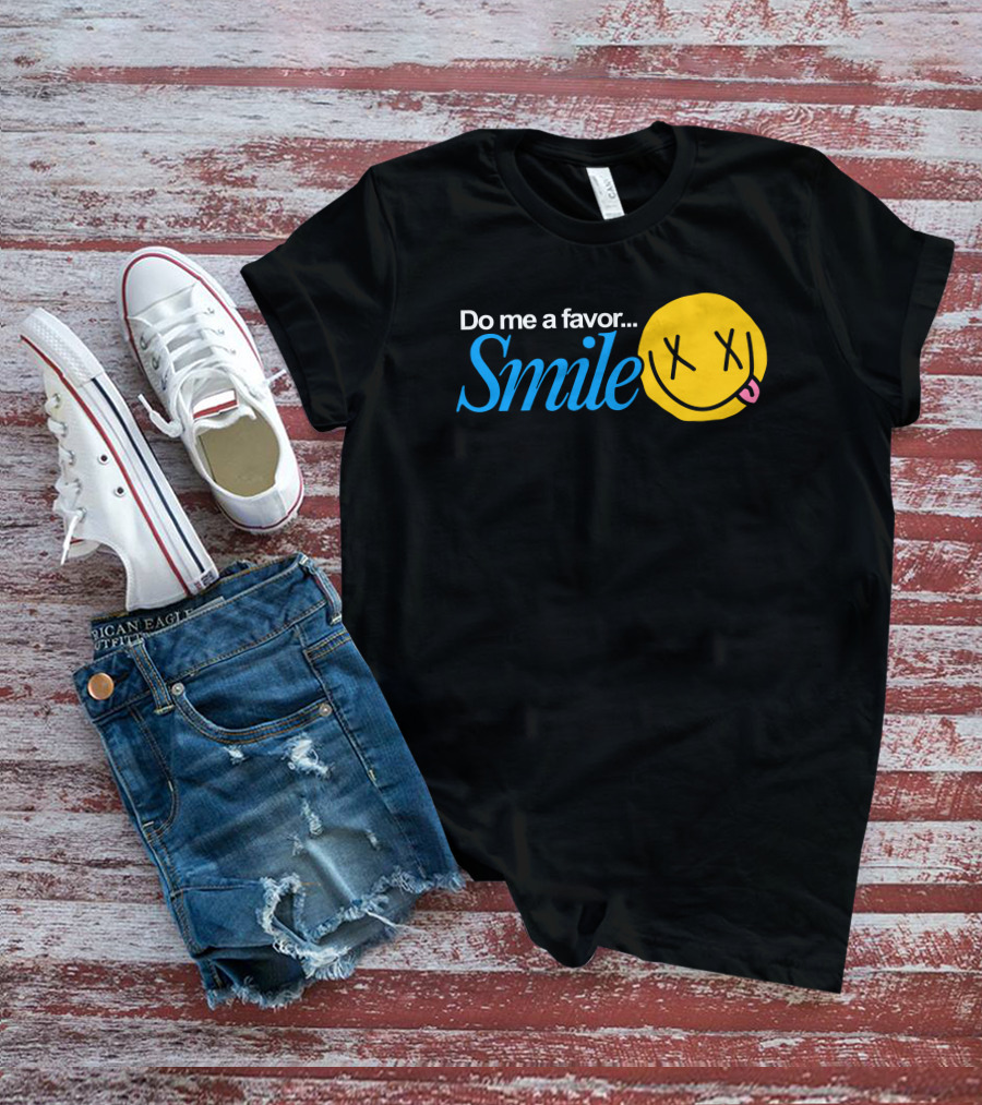 Bobby Mares Smile Yellow Face Iconic T-Shirt