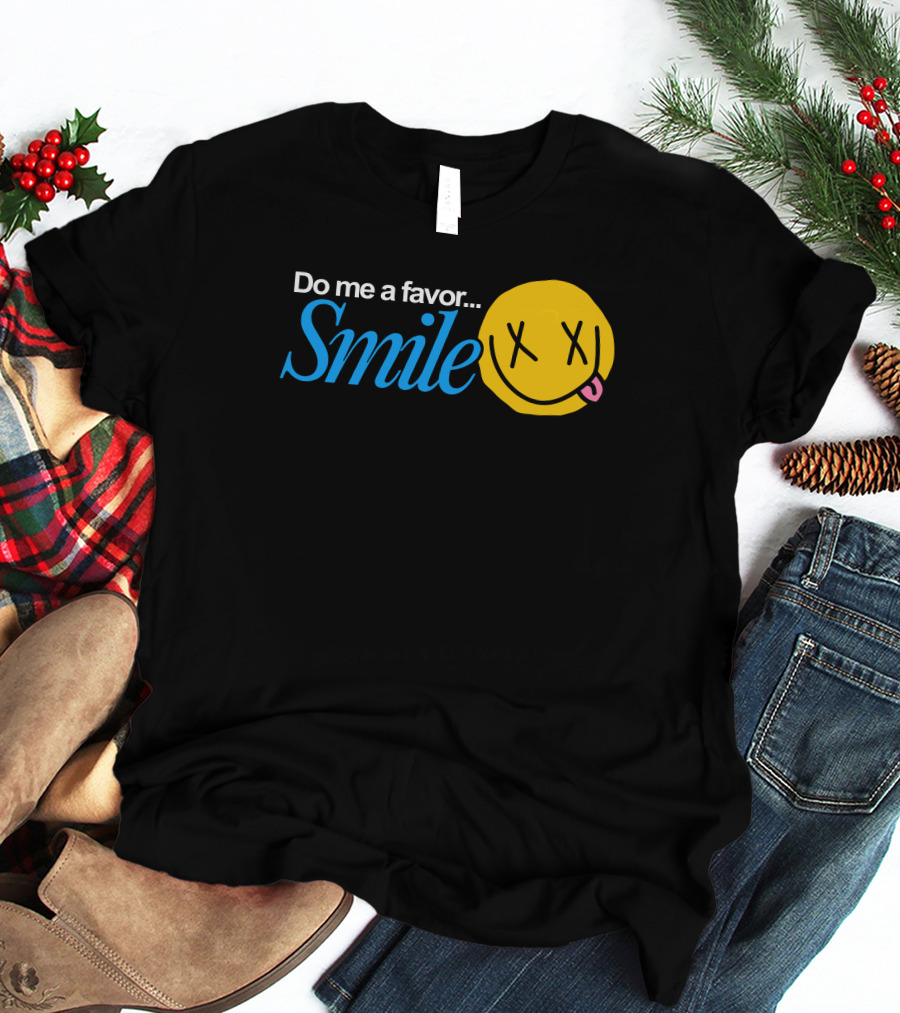 Bobby Mares Smile Yellow Face Iconic T-Shirt