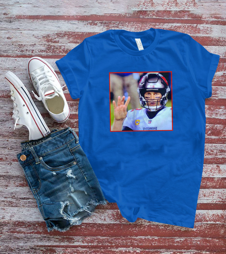 Tom Brady Blunder Tampa Bay Buccaneers Football Quarterback T-Shirt