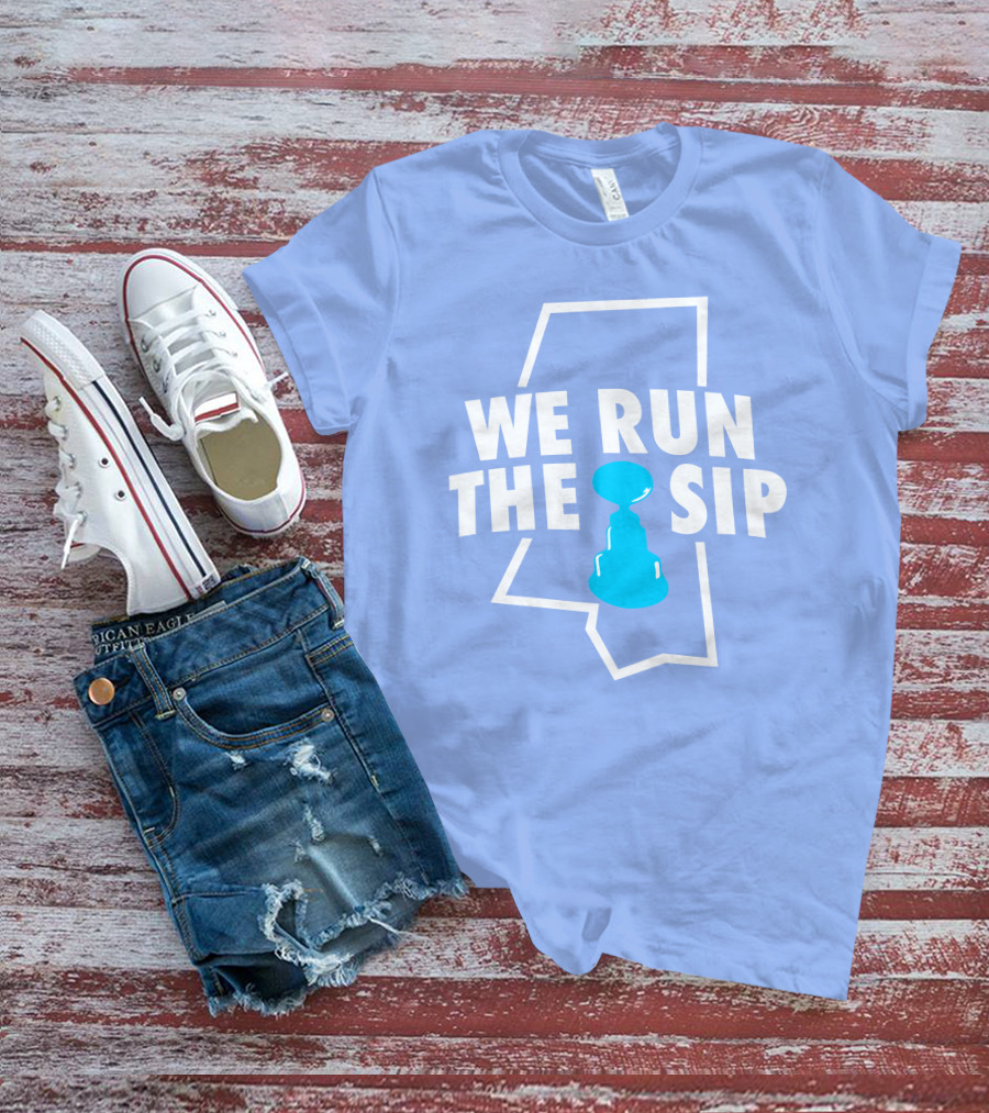 We Run The Sip Mississippi Outline With Trophy - Shop Shea Merch T-Shirt