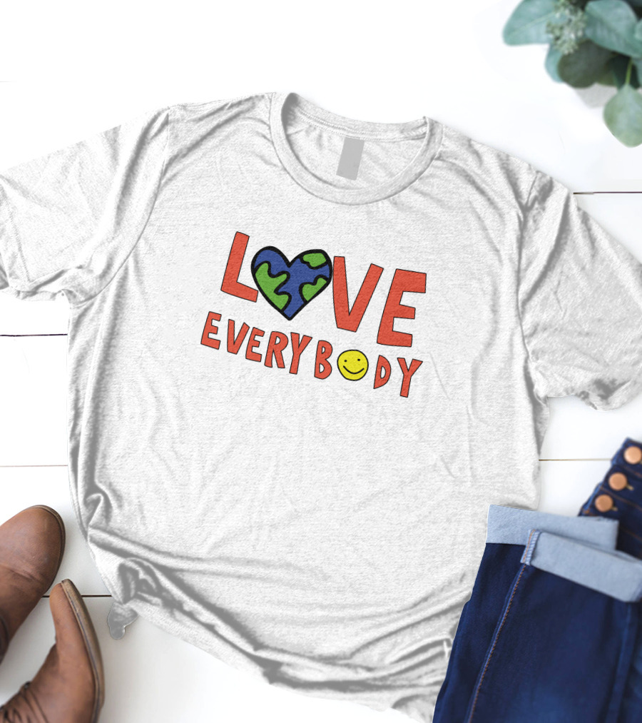 Love Everybody Heart Earth Smile Marquez Valdes-Scantling Chnge Merch T-Shirt