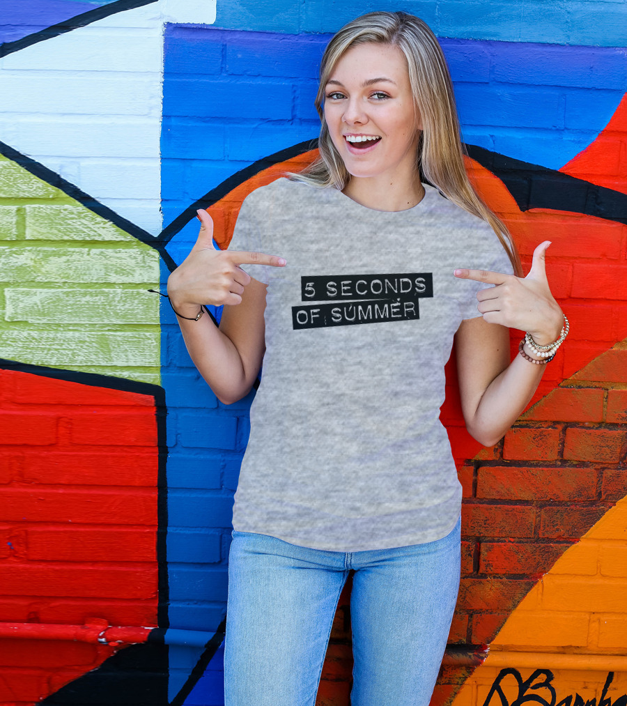 5 Seconds Of Summer Draped Black Text On Grey Background T-Shirt