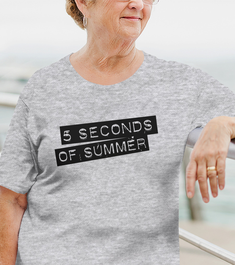 5 Seconds Of Summer Draped Black Text On Grey Background T-Shirt