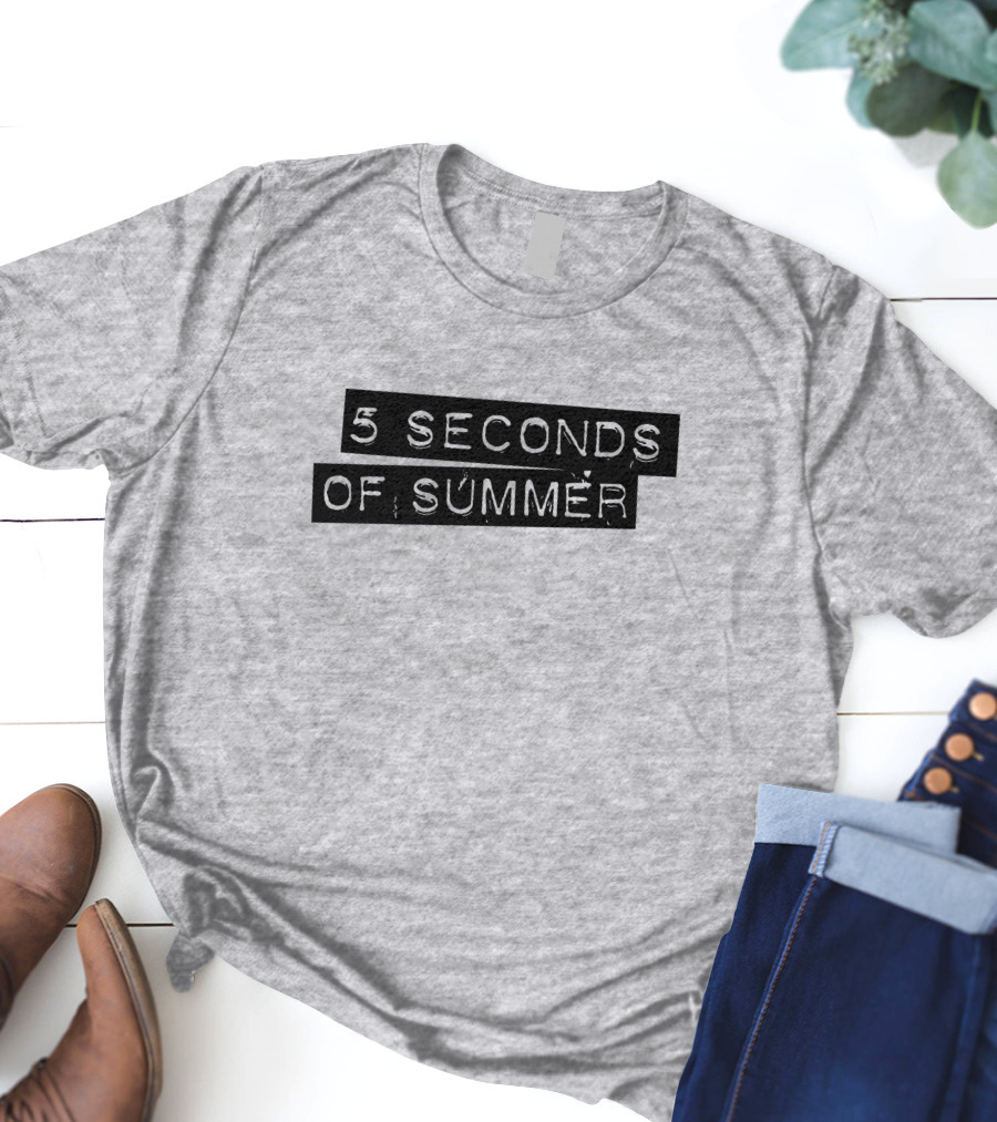 5 Seconds Of Summer Draped Black Text On Grey Background T-Shirt