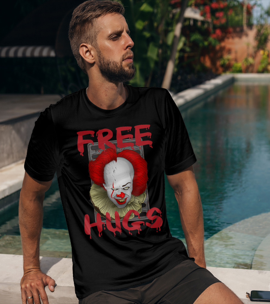 Free Hugs Halloween Evil Killer Scary Clown T-Shirt