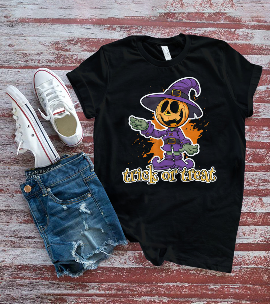 Trick Or Treat Funny Halloween Pumpkin In Witch Hat T-Shirt