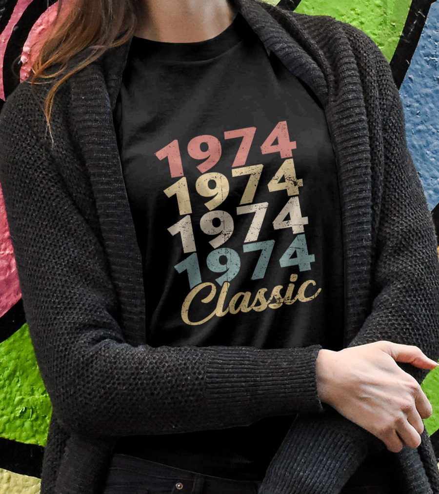 1974 Classic Vintage T-Shirt